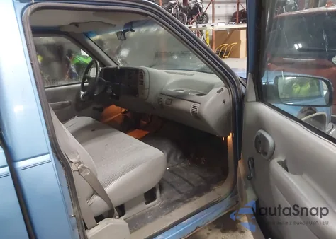 1996 Chevrolet Gmt-400 C1500 from USA, damaged, VIN 1GCEC14W1TZ101341